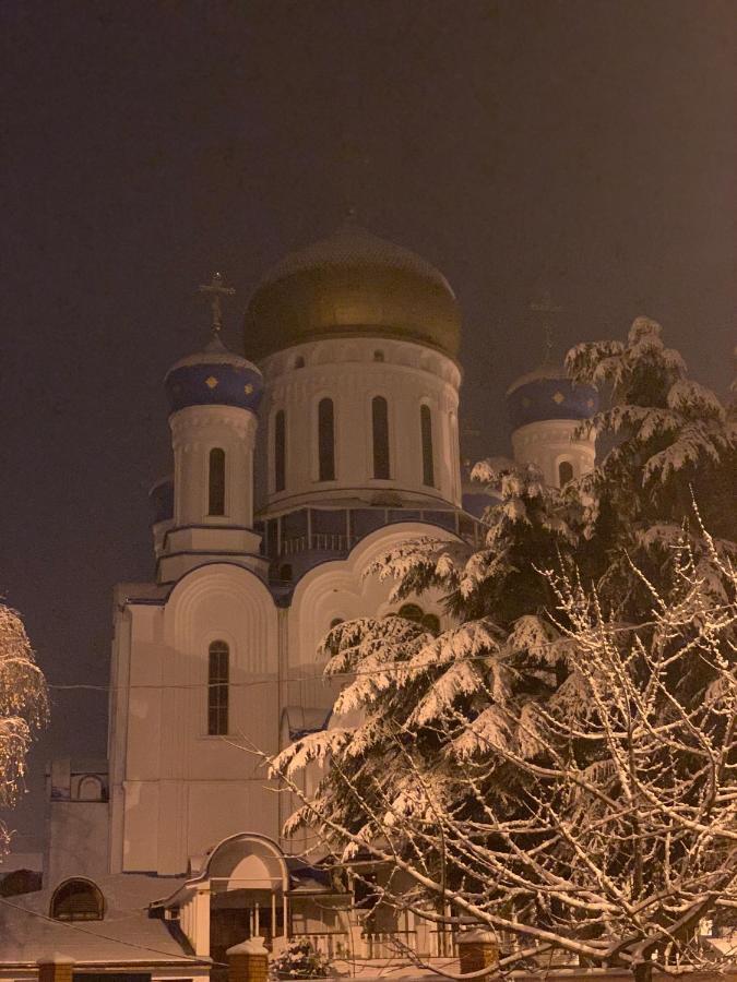 Арт Квартира В Центрі Міста Úzhgorod Exterior foto